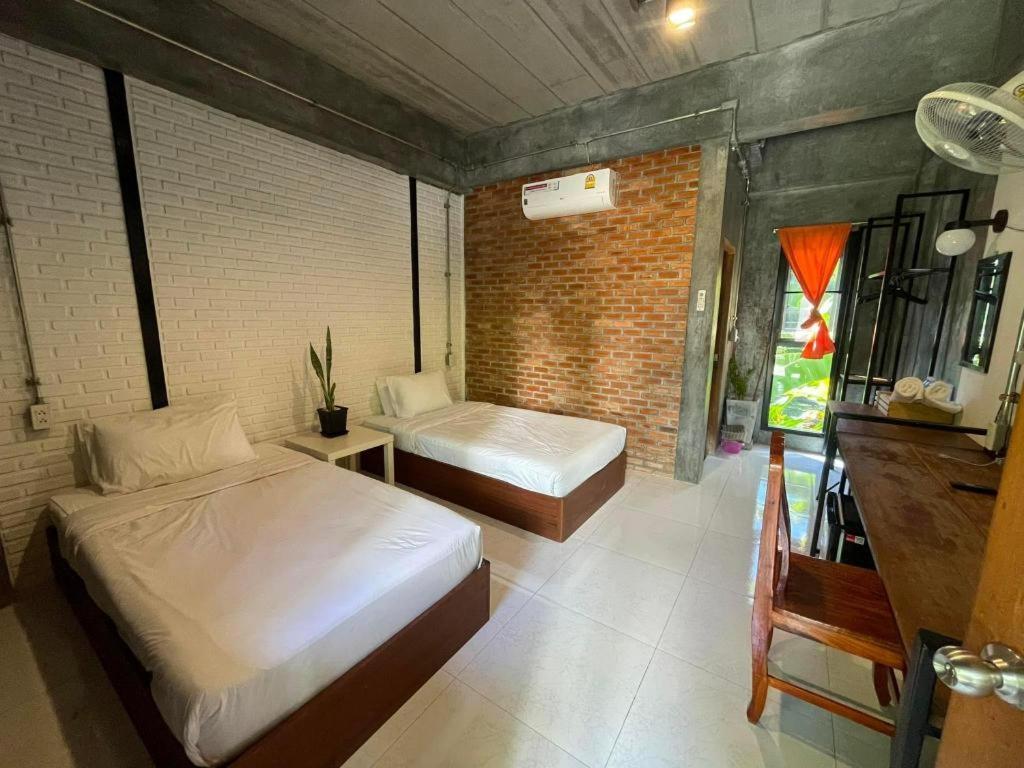 Hotel Palmhouse à Mae Hong Son Extérieur photo